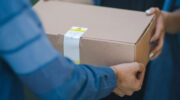 Pakowanie produktów do wysyłki – jak to robić?